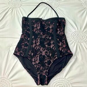 Bond-Eye Black & Pink Lace Corset Style One Piece Removable Strap Swimsuit Sz 10